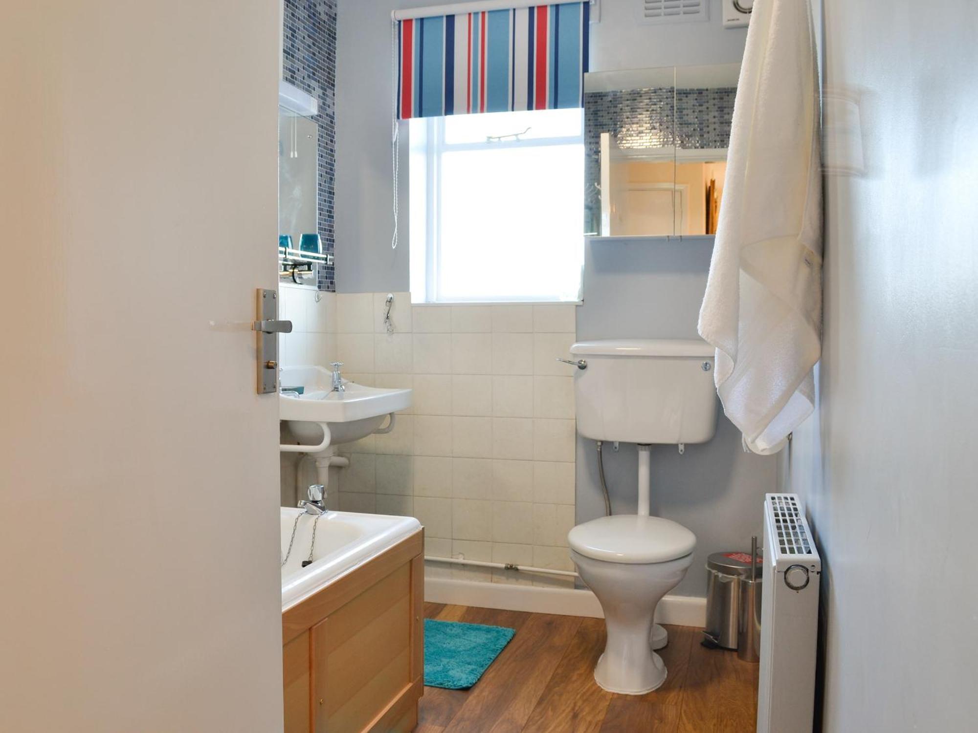 Merryview Bungalow Orcop Экстерьер фото